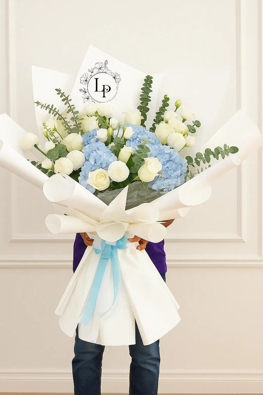 Grand Welcome Bouquet for Men (UAE Delivery) OnlineGifts