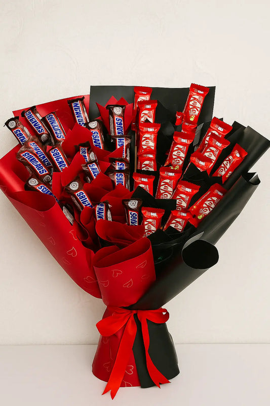 Choco Bliss Delight – Snickers & KitKat Mini Chocolate Bouquet (UAE Delivery) OnlineGifts