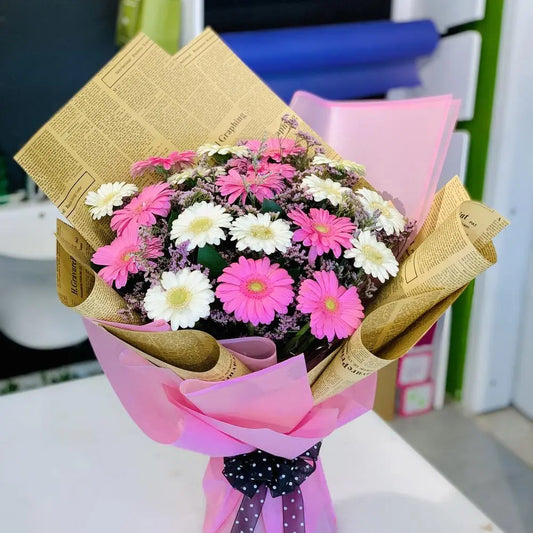 21 Pink and White Gerbera Bouquet - OnlineGifts