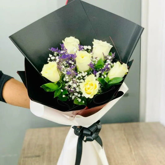 6 white Rose Bouquet - OnlineGifts