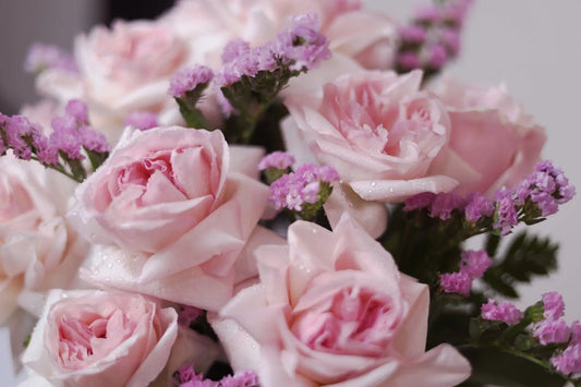 💗 Blossom Kiss Flower Bouquet – O’Hara Pink Roses in Elegant White Box (Delivery in UAE) - OnlineGifts