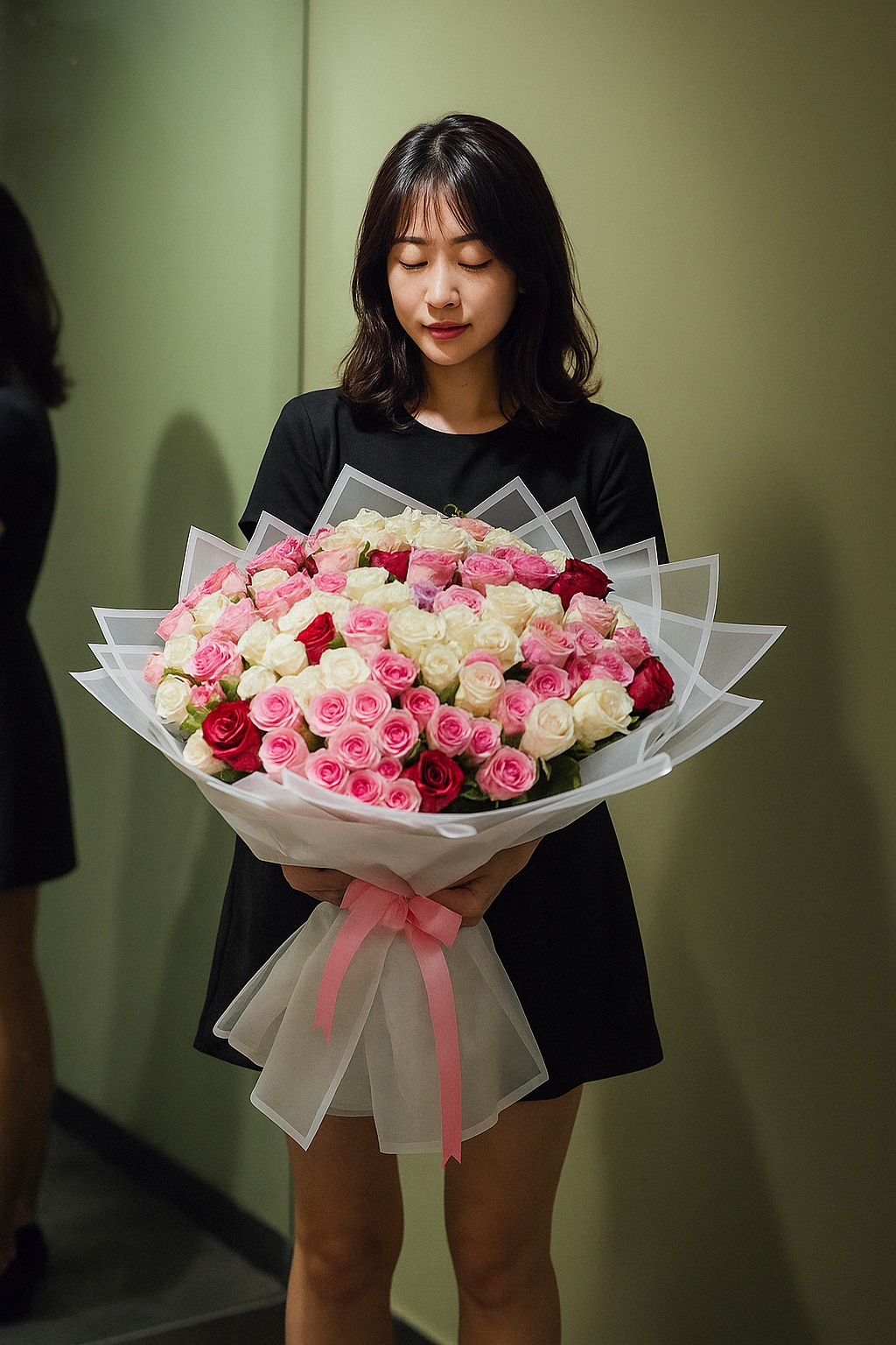 Luxury Hydrangea & Rose Bouquet | Elegant Mixed Flower Arrangement UAE